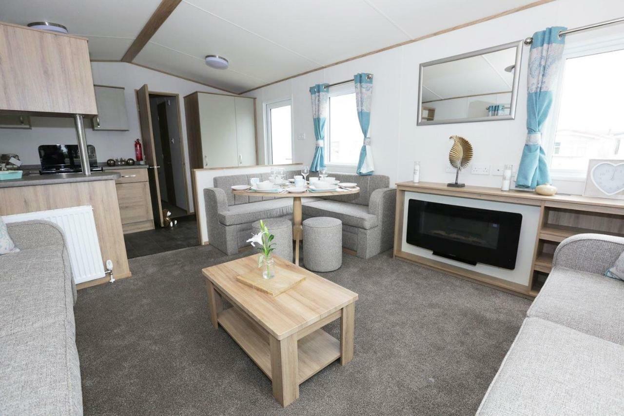 Sandy Balls Holiday Village Fordingbridge Eksteriør bilde